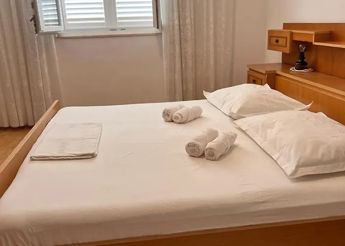 Appartement Beachfront Mery, Kneze