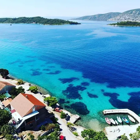 Lejlighed Beachfront Mery, Kneze Račišće